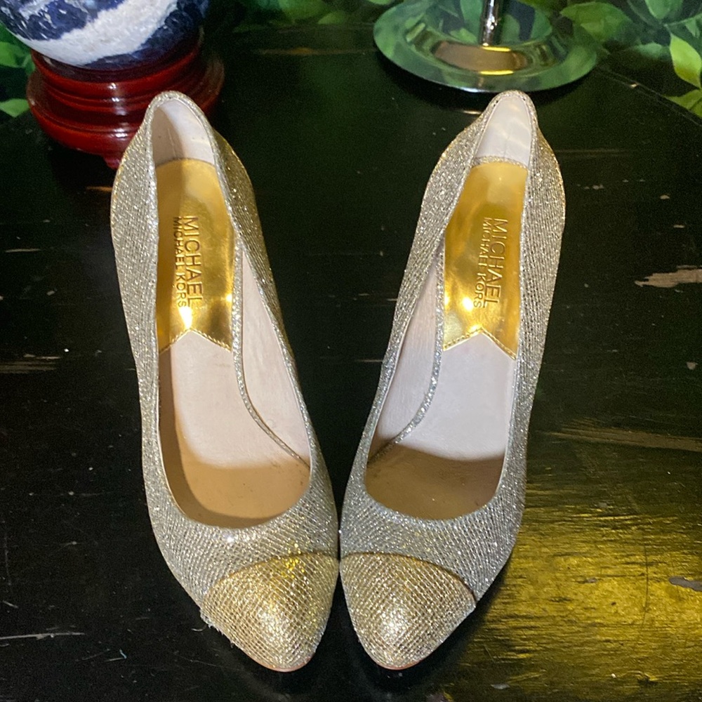 Michael Kors beautiful gold and silver sparkly heels! Good used condition